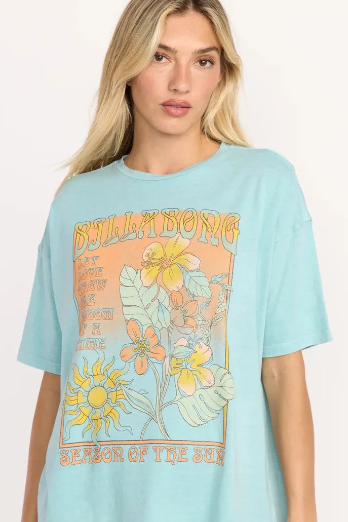 Daylight Blooms Tee