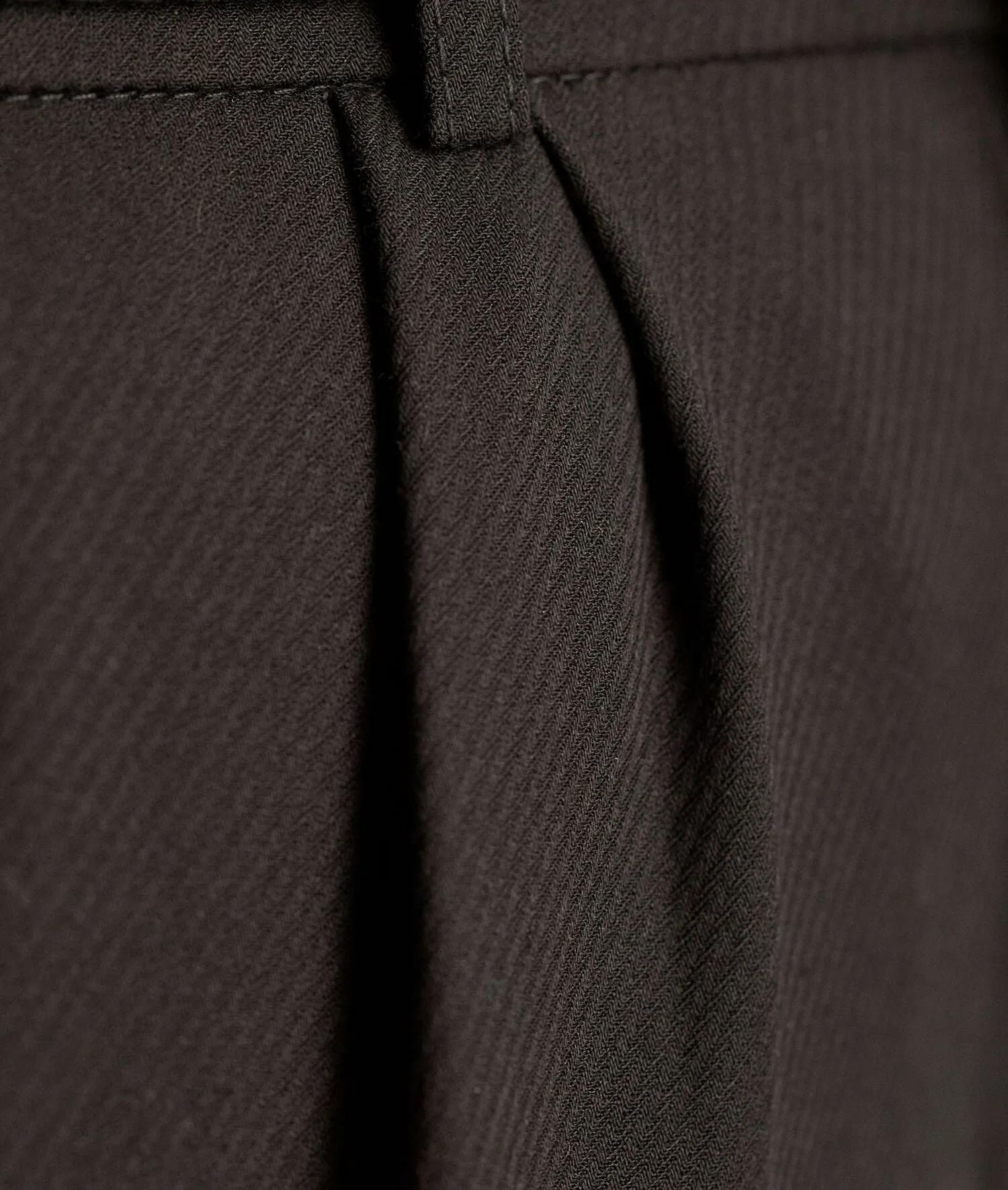 FEODORE BLACK HIGH-WAISTED CIGARETTE TROUSERS